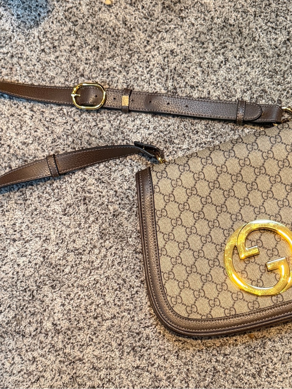 Gucci Brown GG Supreme Shoulder Bag with Gold Double G - Picture 12 of 15